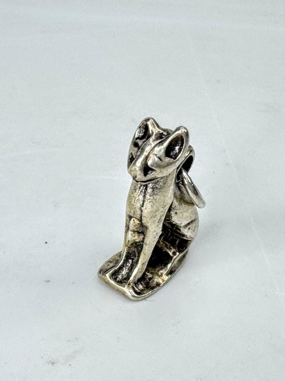 Vintage Sterling Silver 3D Sitting Cat Figural Charm Pendant 3.0g JR2082